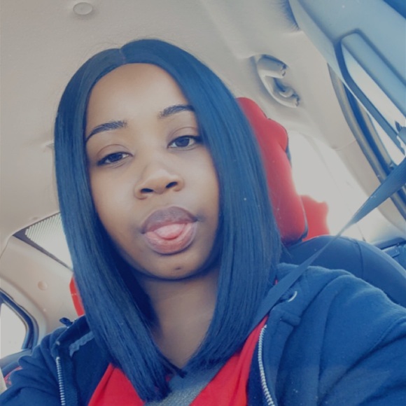 Meet your Posher, Ashley - Picture 1 of 1